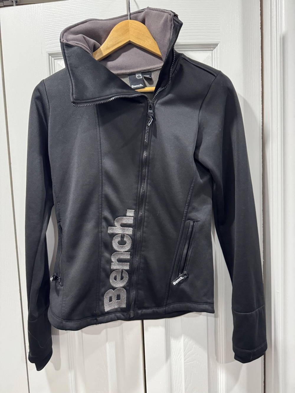 Bench Women's Black Zip-up Jacket